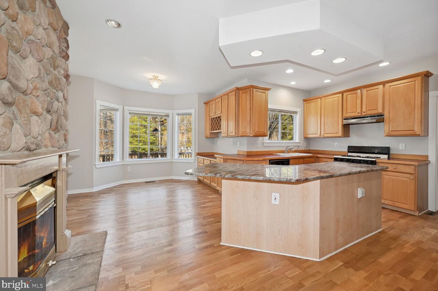 110 Dixontown Rd, Medford NJ  08055-9775 exterior