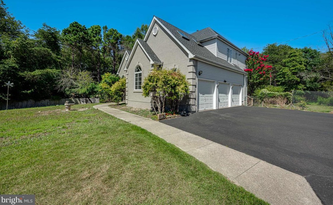 110 Dixontown Rd, Medford NJ  08055-9775 exterior