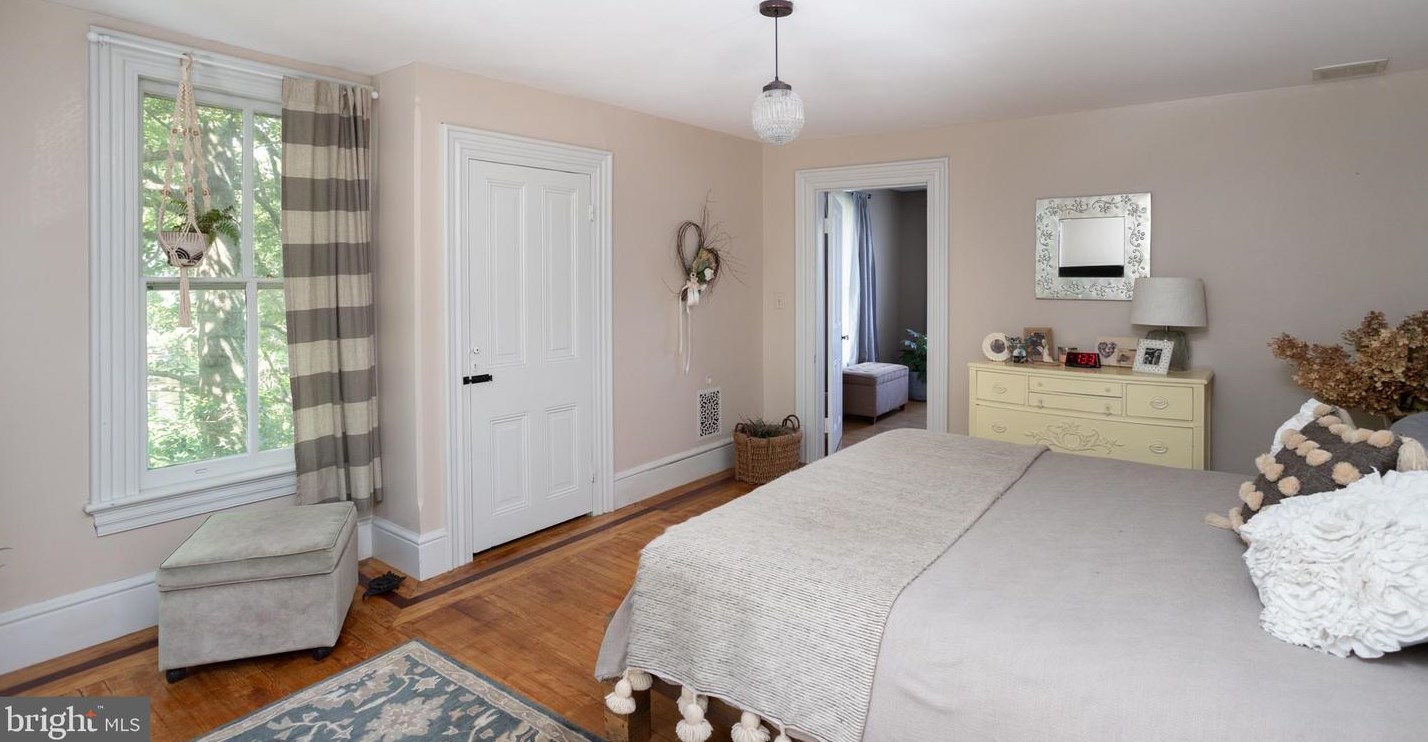 25 Farnsworth Ave, Chesterfield NJ  08505-1346 exterior