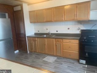 18 Larkin Rd, Burlington NJ  08016-2949 exterior