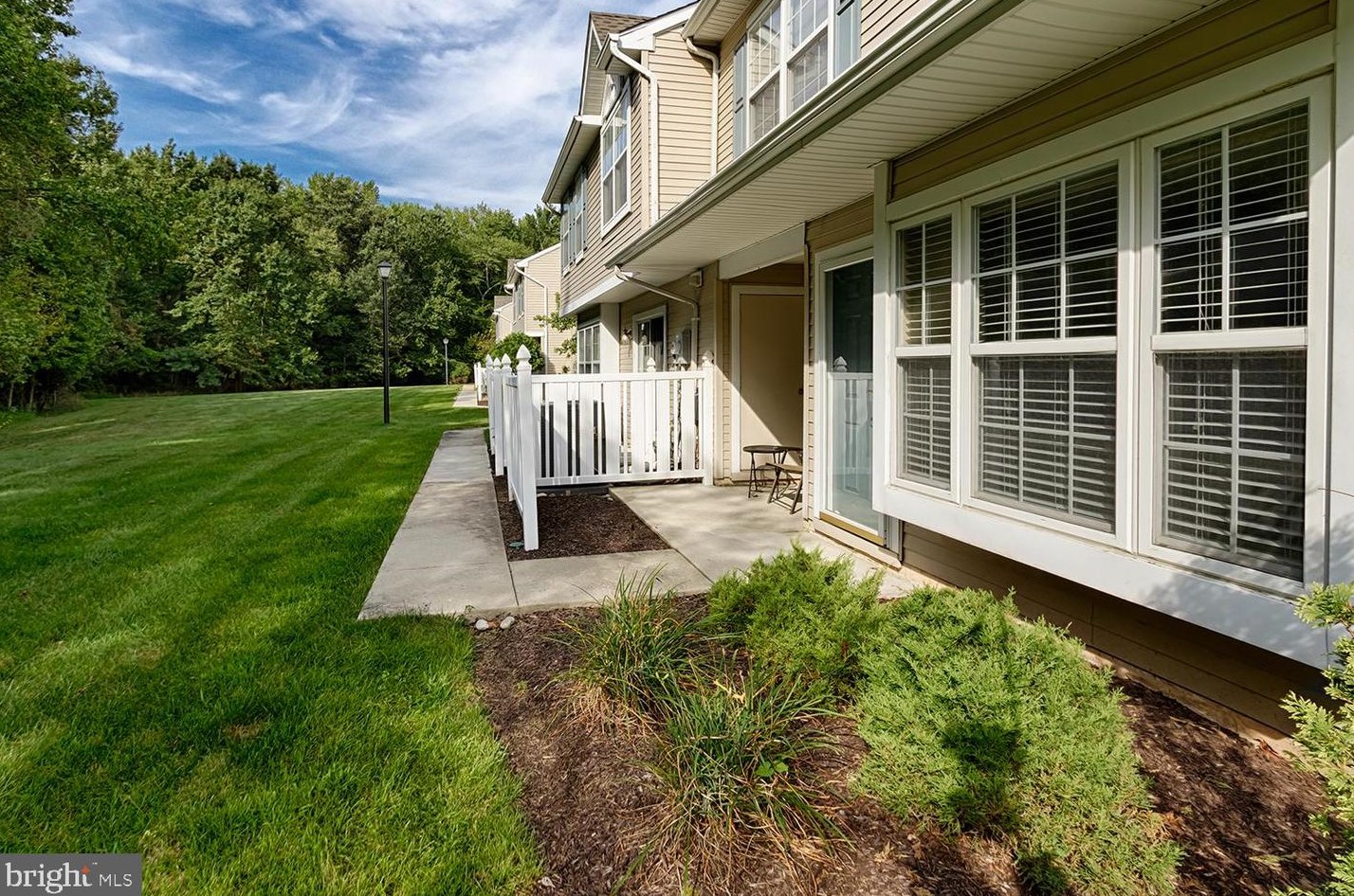 1805 Stokes Rd, Mount Laurel NJ  08054-6428 exterior