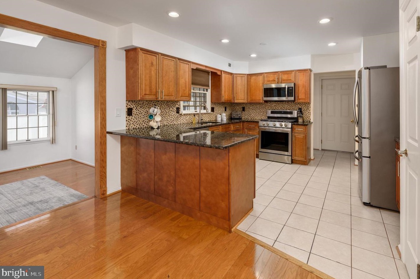 1 Edinburgh Ln, Mount Laurel NJ  08054-1203 exterior