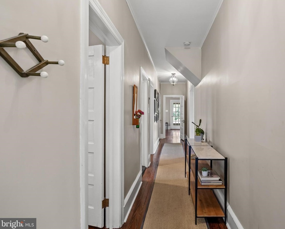 15 Maple Ave, Moorestown NJ 08057-1860 exterior