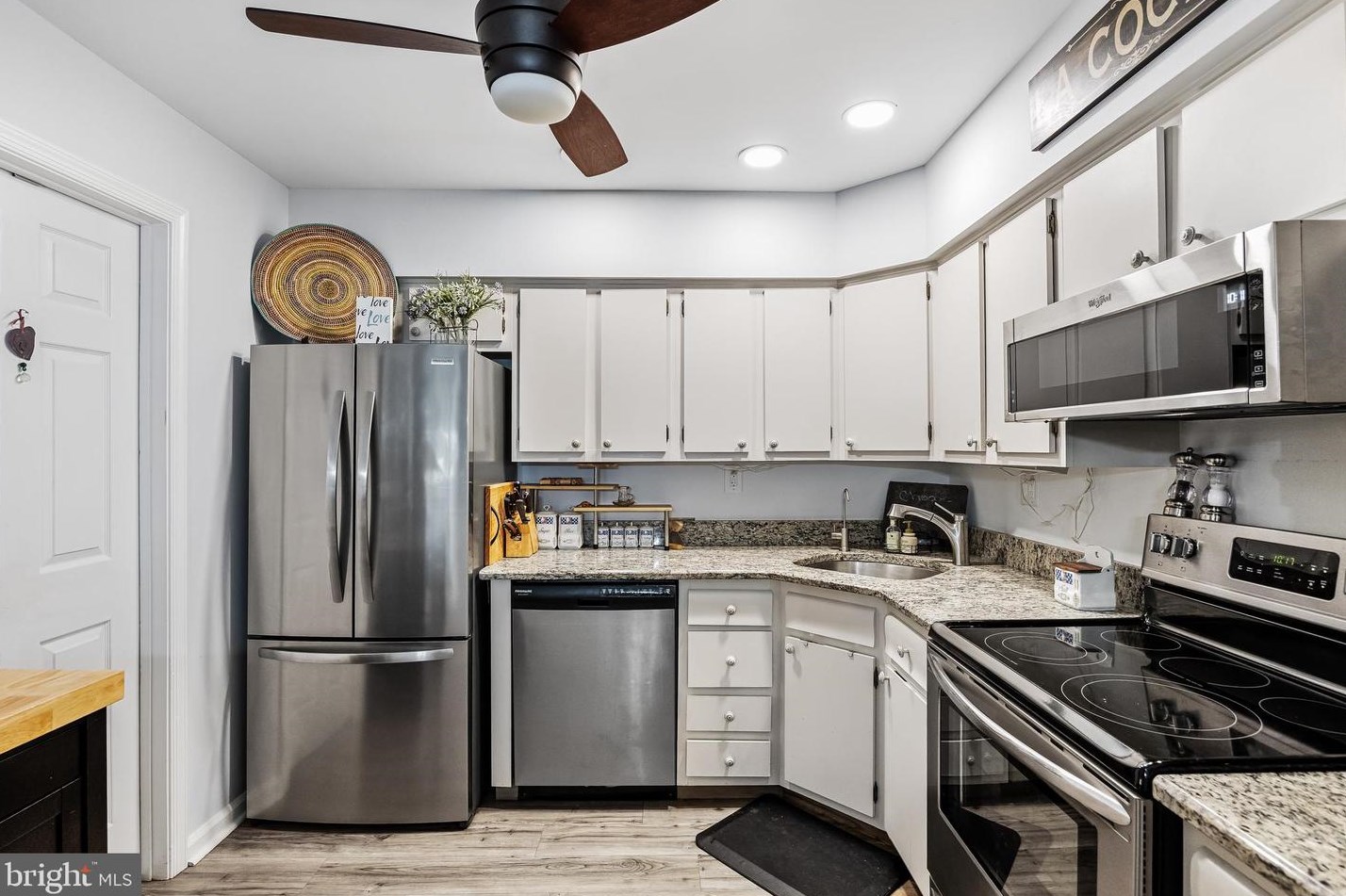 3 Bluebell Ln, Mount Laurel NJ  08054-3506 exterior