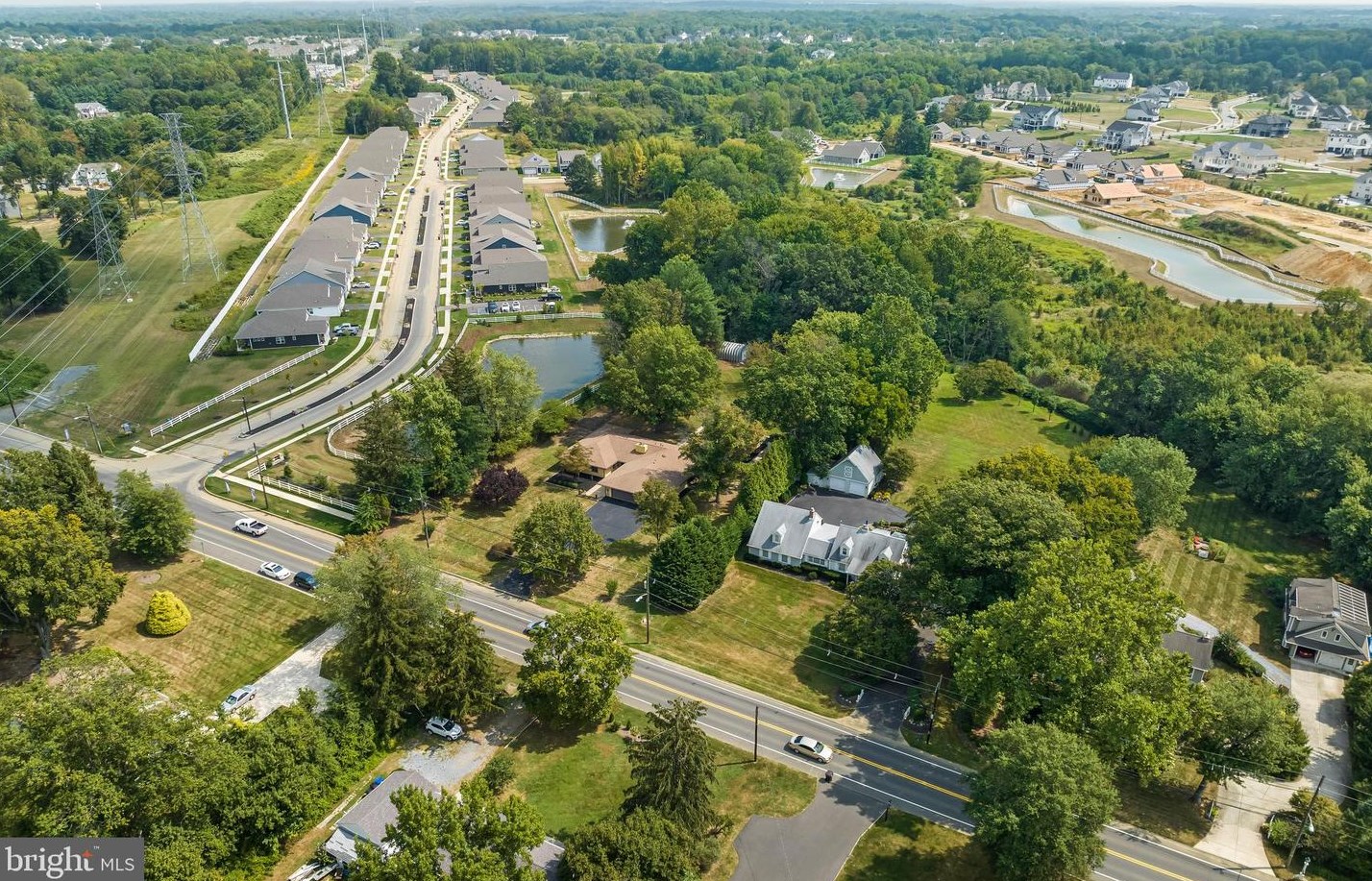 4304 Bridgeboro Rd, Moorestown NJ 08057-1417 exterior