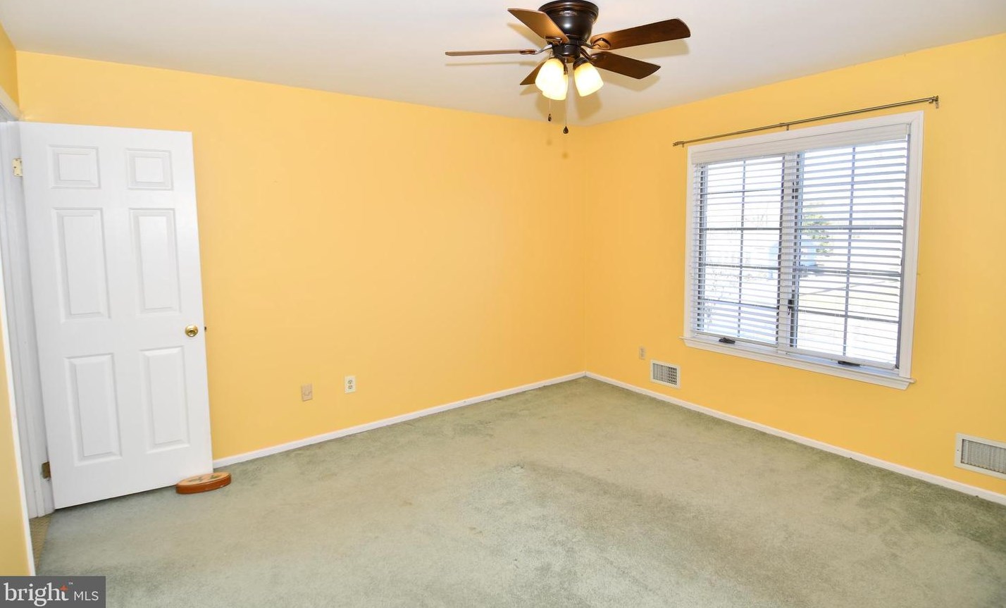 24854 Main St, Columbus NJ 08022-1339 exterior