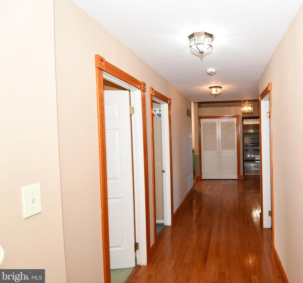 24854 Main St, Columbus NJ 08022-1339 exterior