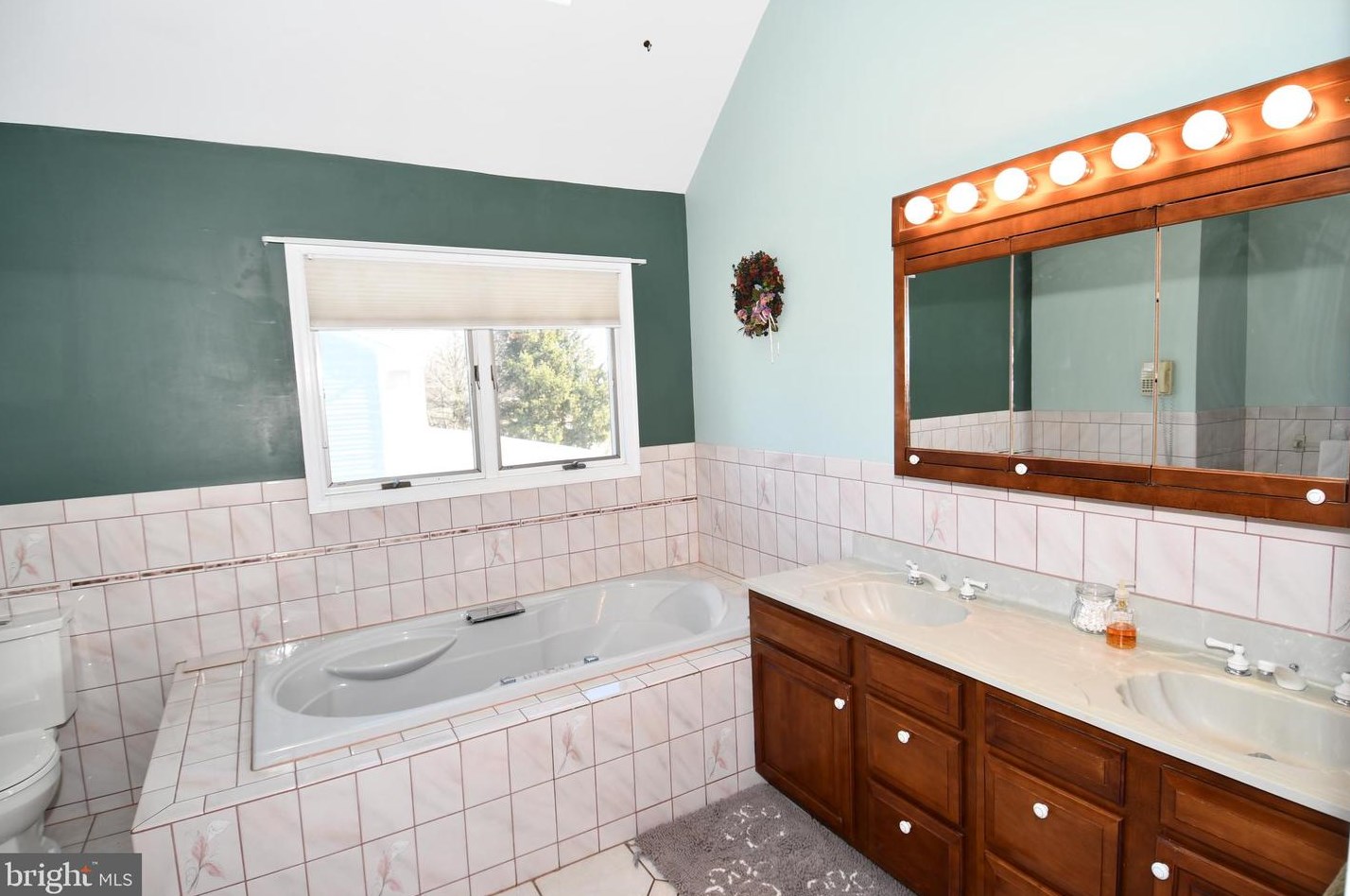 24854 Main St, Columbus NJ 08022-1339 exterior