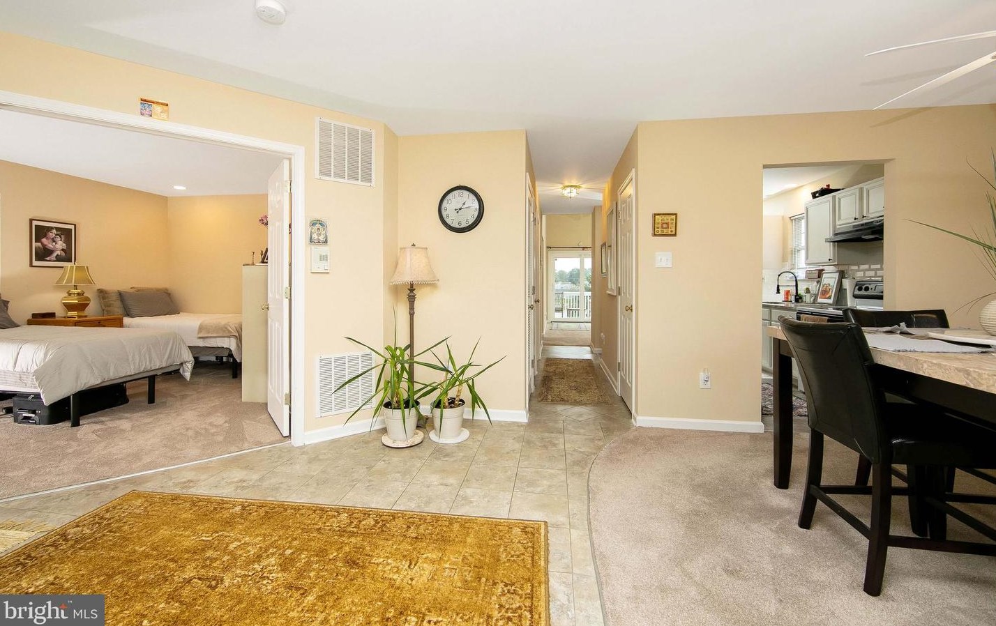 106 Alexander Rd, Beverly NJ  08010-3112 exterior