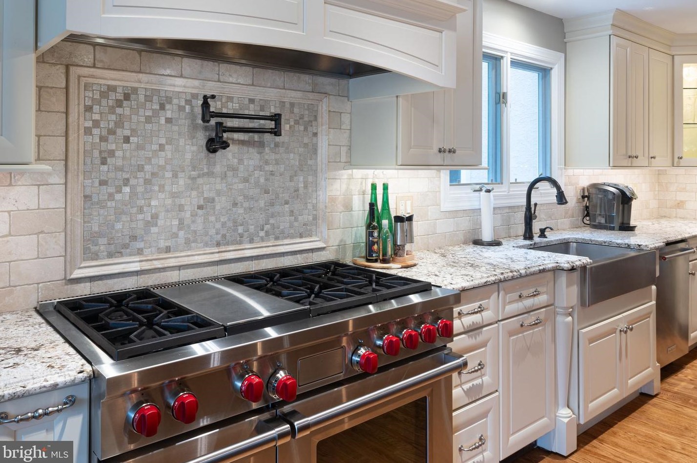 23 Pontiac Dr, Medford NJ 08055-8146 exterior