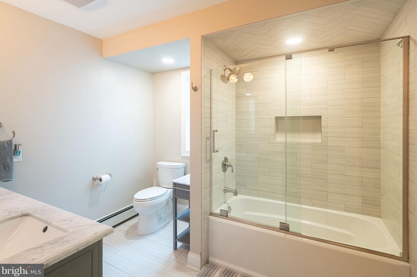 23 Pontiac Dr, Medford NJ 08055-8146 exterior