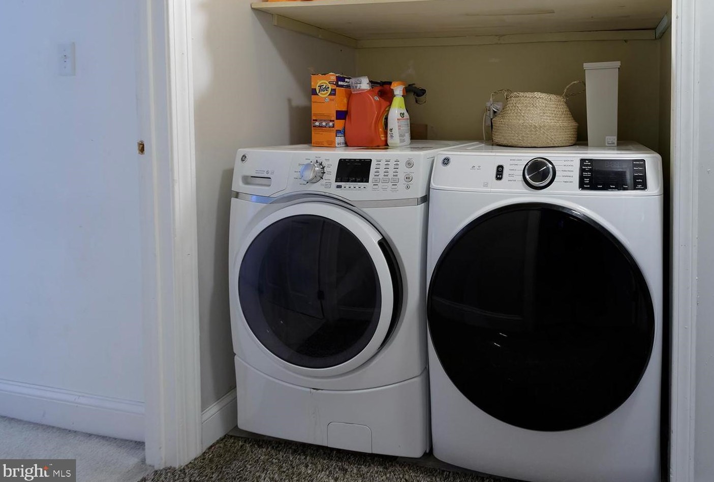 6 Meadowside Ct, Medford NJ 08055-9378 exterior