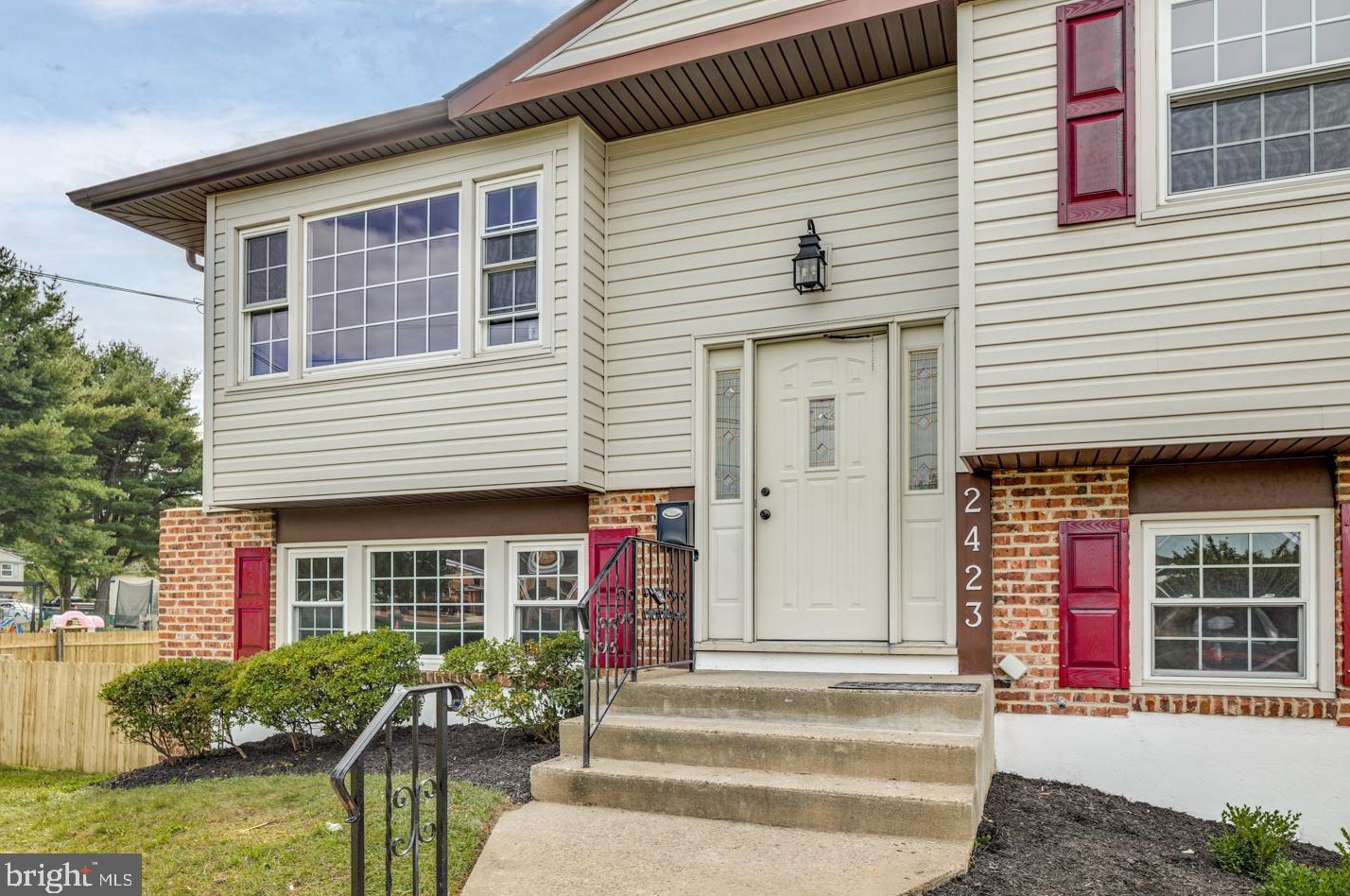 2423 Branch Pike, Riverton NJ  08077-4262 exterior