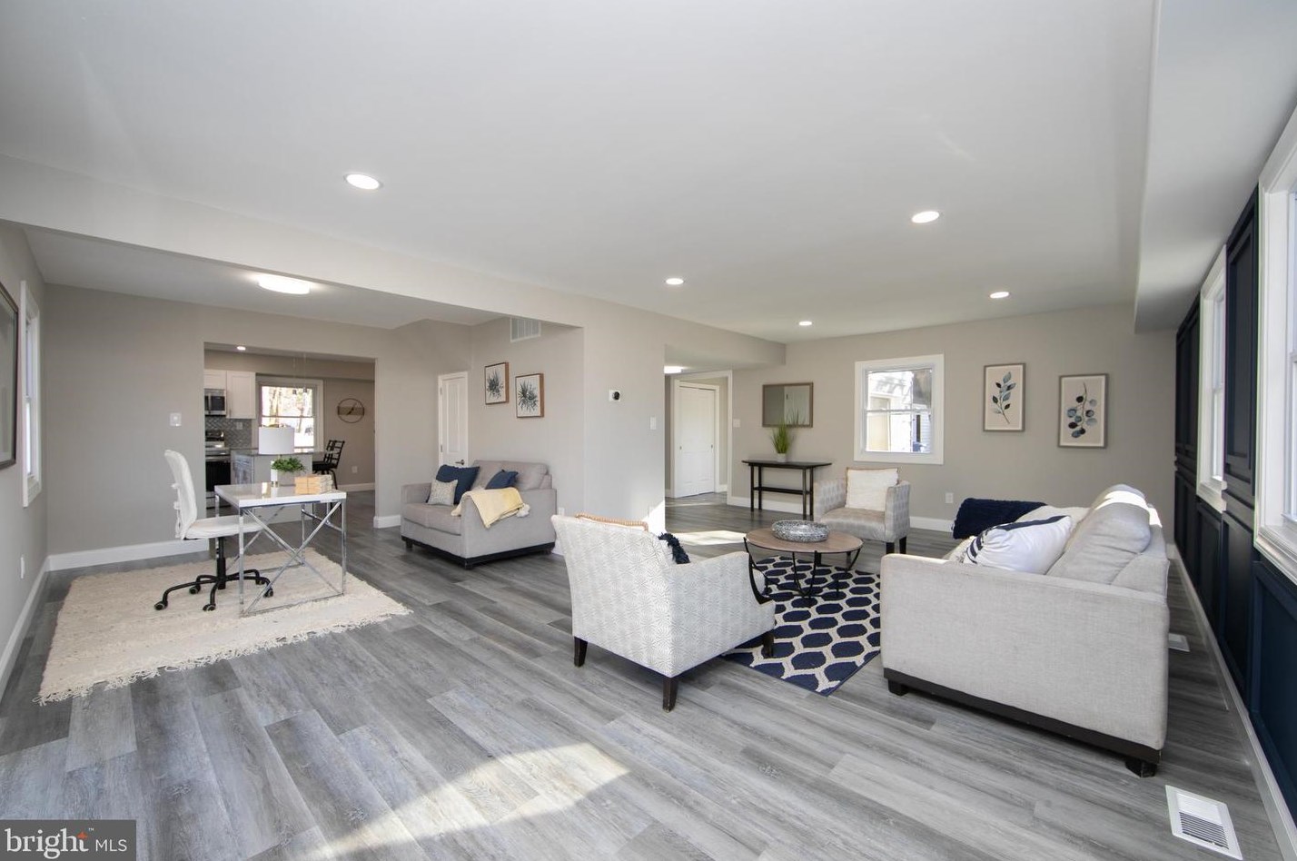 24 Gaffney Ln, Willingboro NJ  08046-3002 exterior