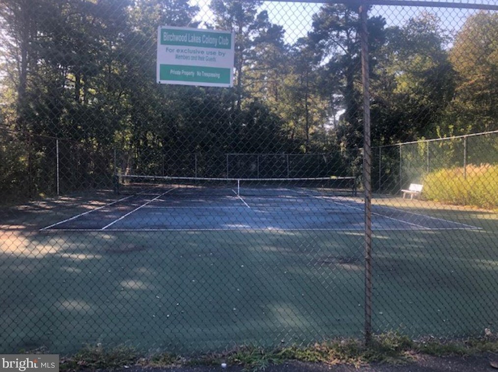 13 Lakeside Dr, Medford NJ  08055-9205 exterior