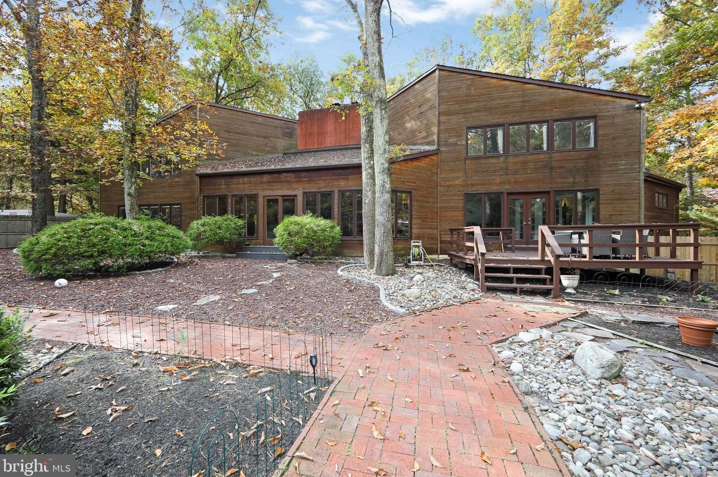 28 Centennial Dr, Medford NJ  08055-8139 exterior