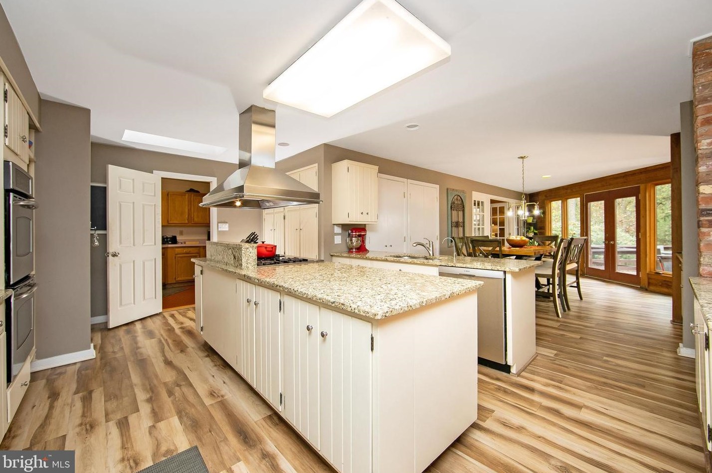 28 Centennial Dr, Medford NJ  08055-8139 exterior