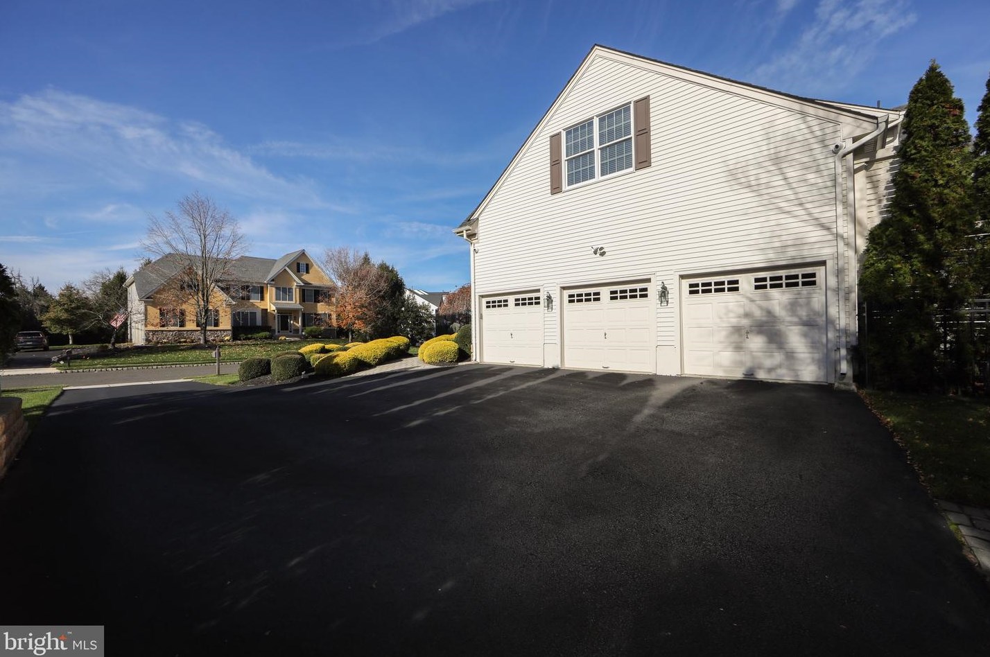 4 Richland Dr, Mount Laurel NJ  08054-9610 exterior