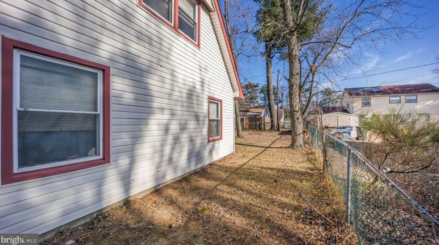 6 Spindletop Ln, Willingboro NJ  08046-1416 exterior