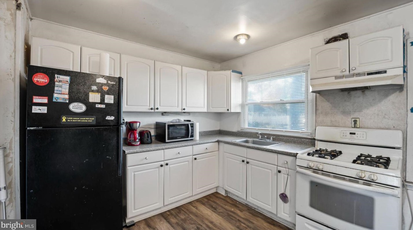 6 Spindletop Ln, Willingboro NJ  08046-1416 exterior