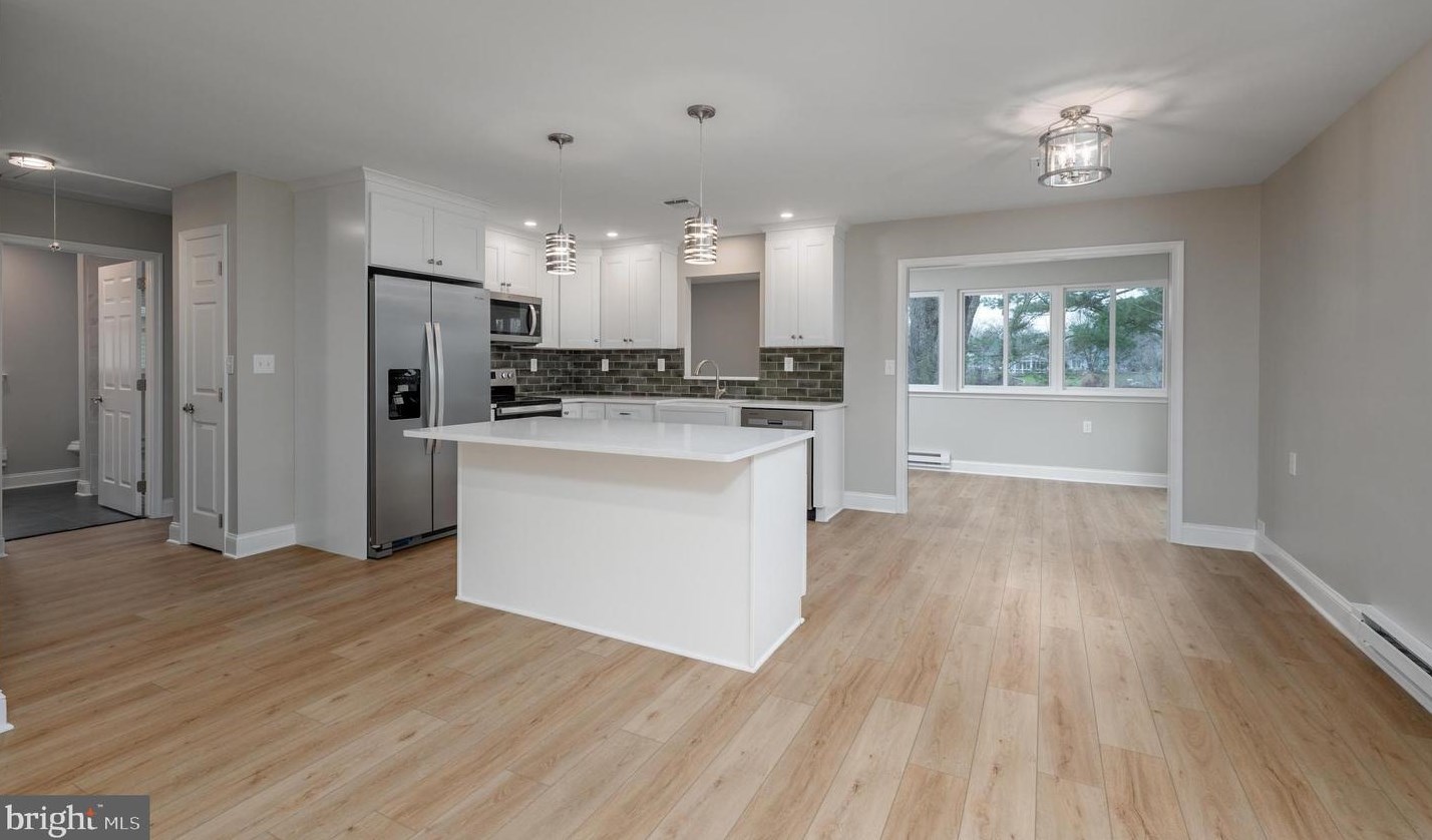 38 Chatham Pl, Southampton NJ  08088-1108 exterior