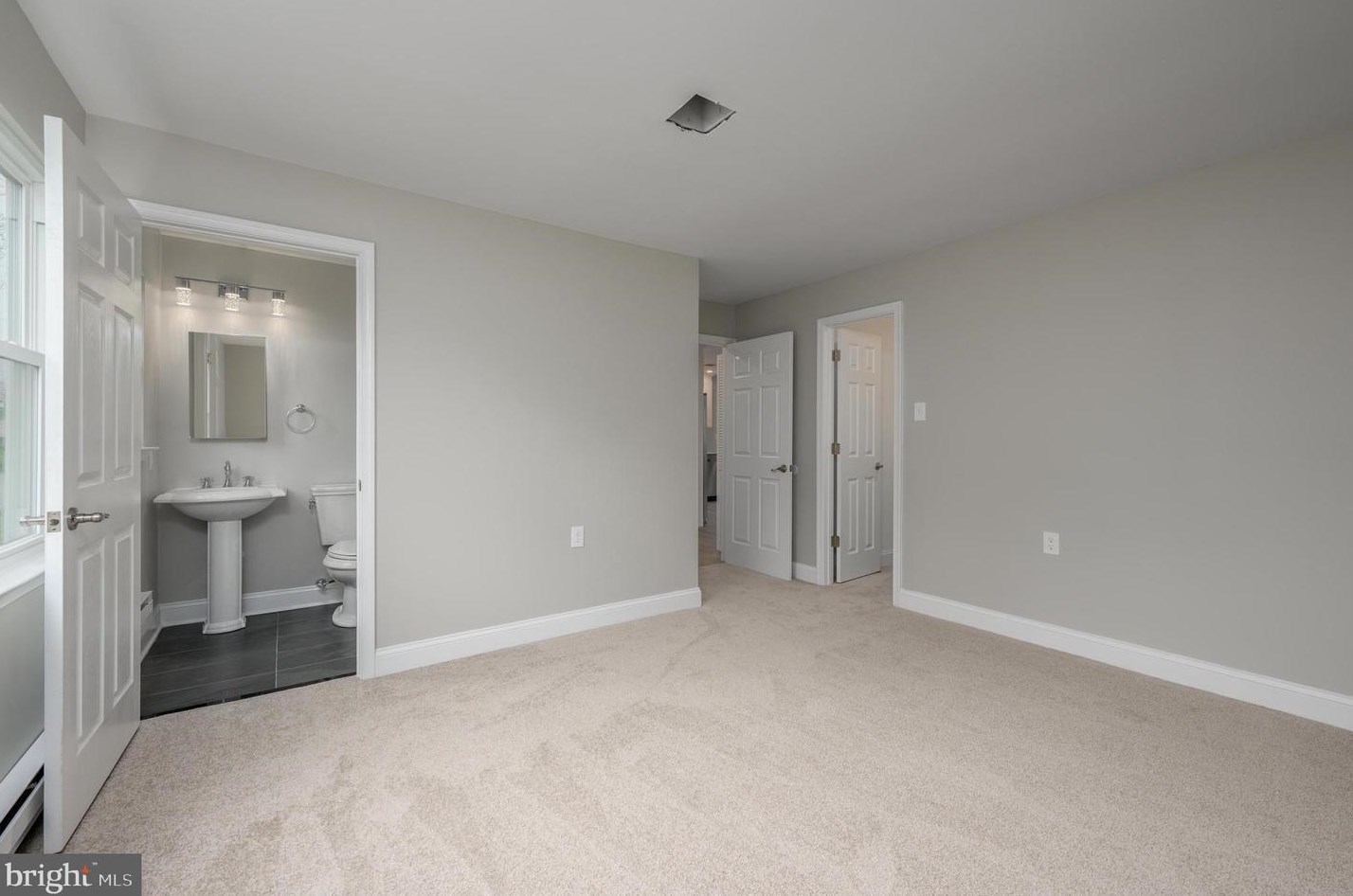 38 Chatham Pl, Southampton NJ  08088-1108 exterior