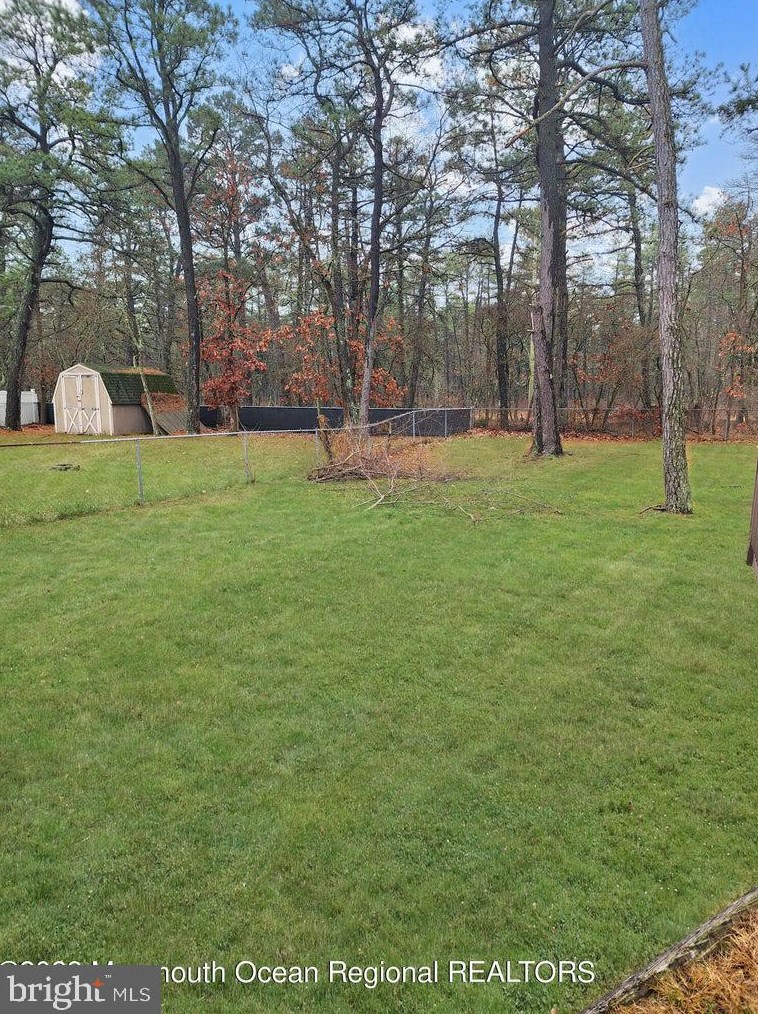 90 Tecumseh Trl, Browns Mills NJ  08015-6158 exterior