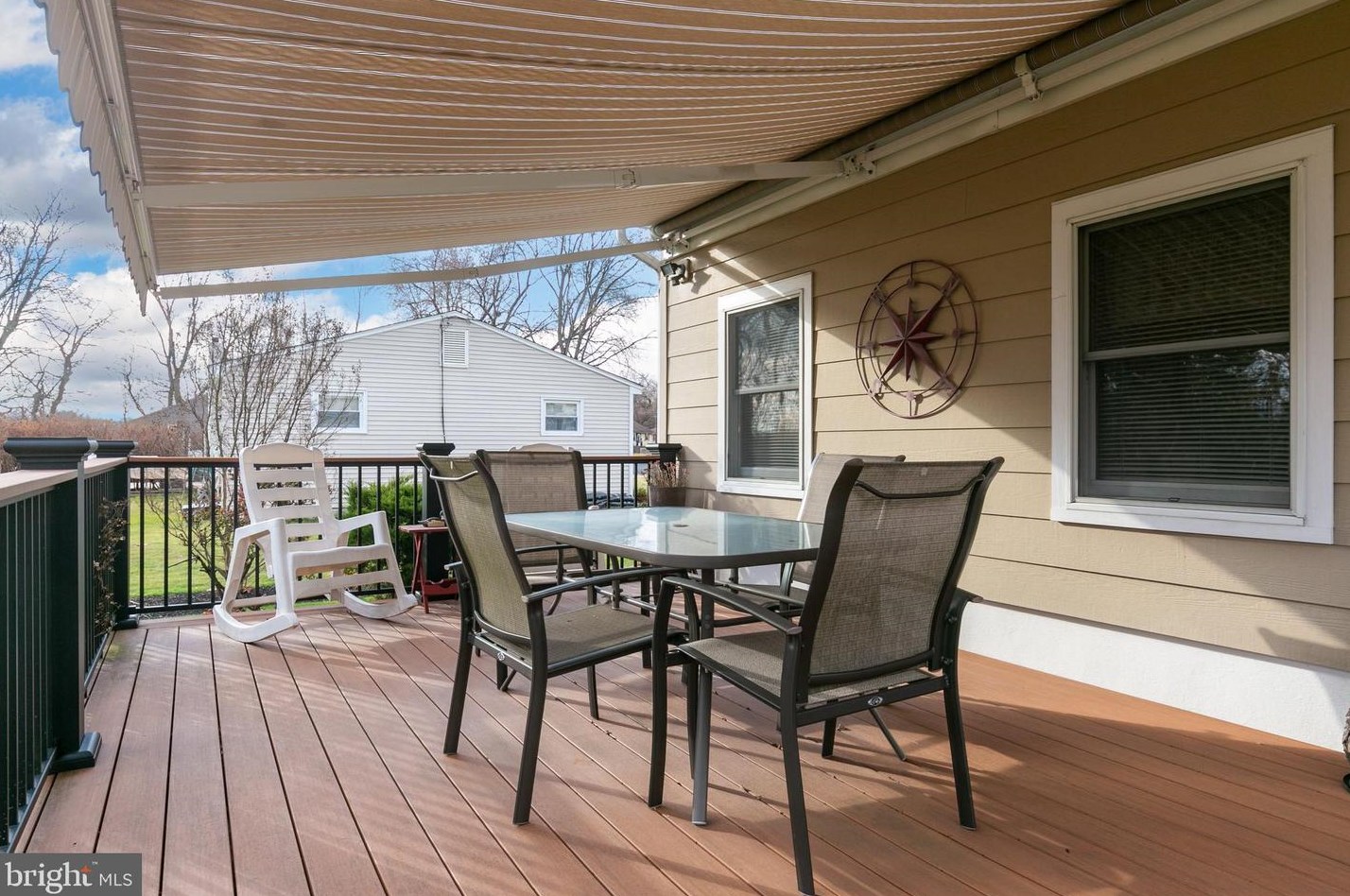 112 Fairfax Dr, Riverton NJ  08077-2133 exterior