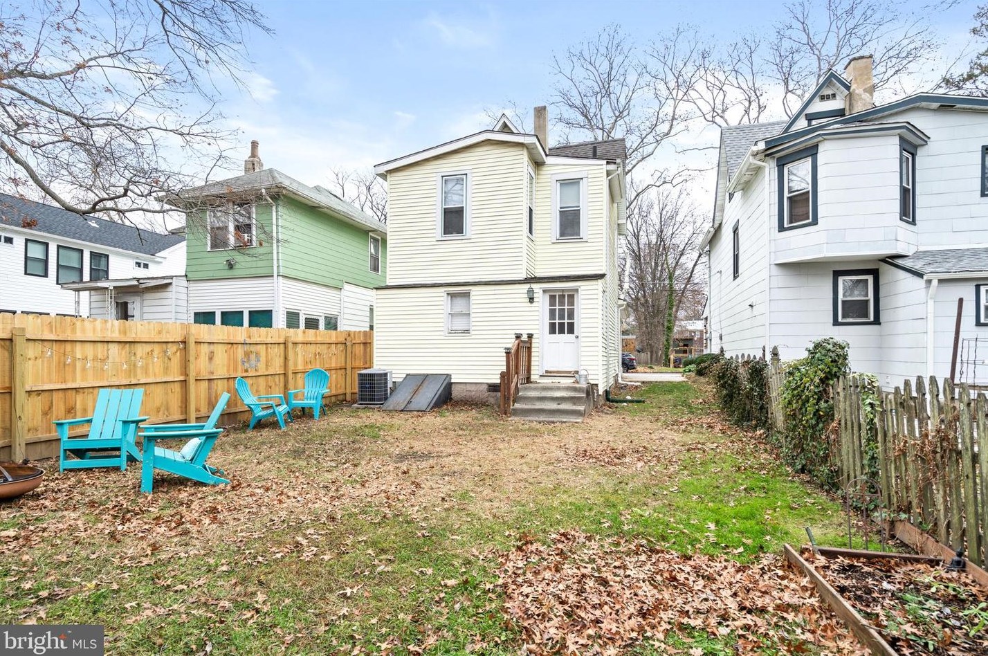 210 Penn St, Riverton NJ  08077-1222 exterior