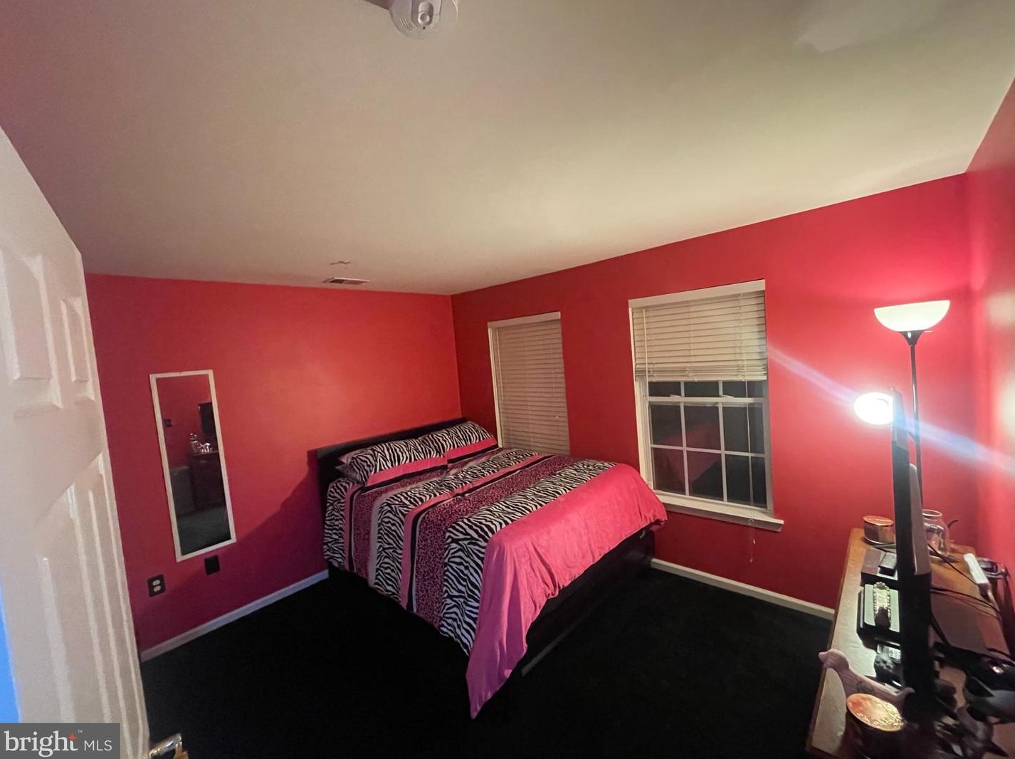 1831 Jason Dr, Riverton NJ  08077-1553 exterior