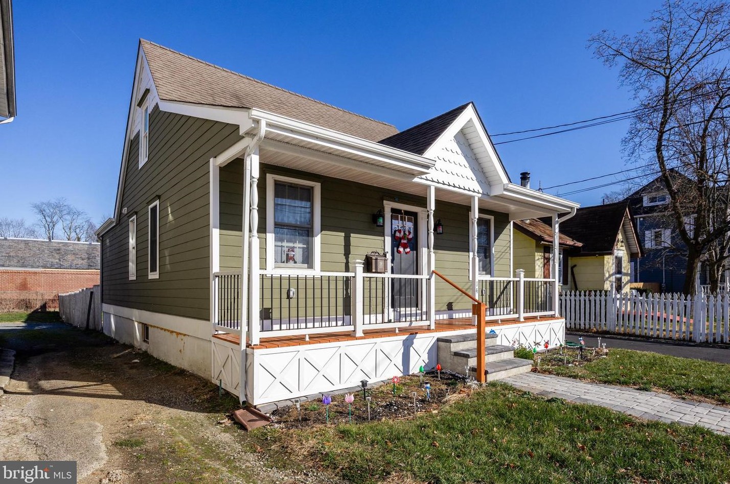14 Elizabeth St, Pemberton NJ  08068-1116 exterior