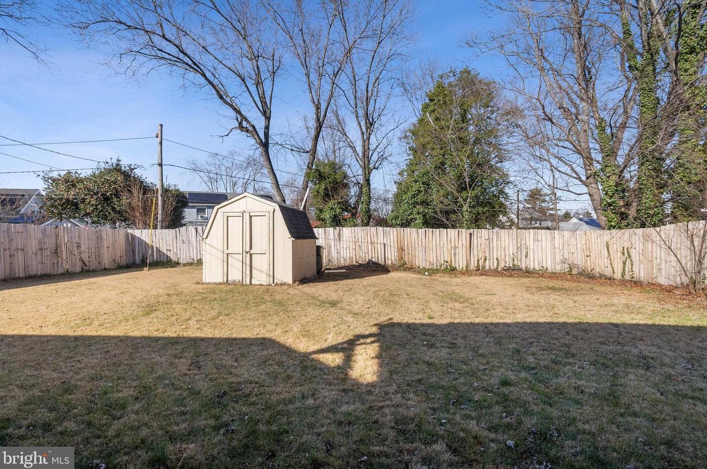 37 Medley Ln, Willingboro NJ  08046-3122 exterior