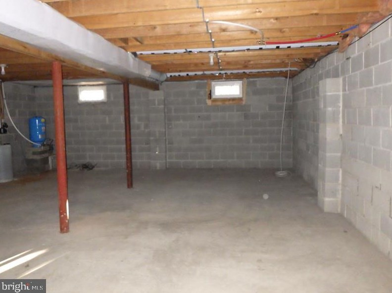 1802 Lakeshore Dr, Browns Mills NJ  08015-1364 exterior