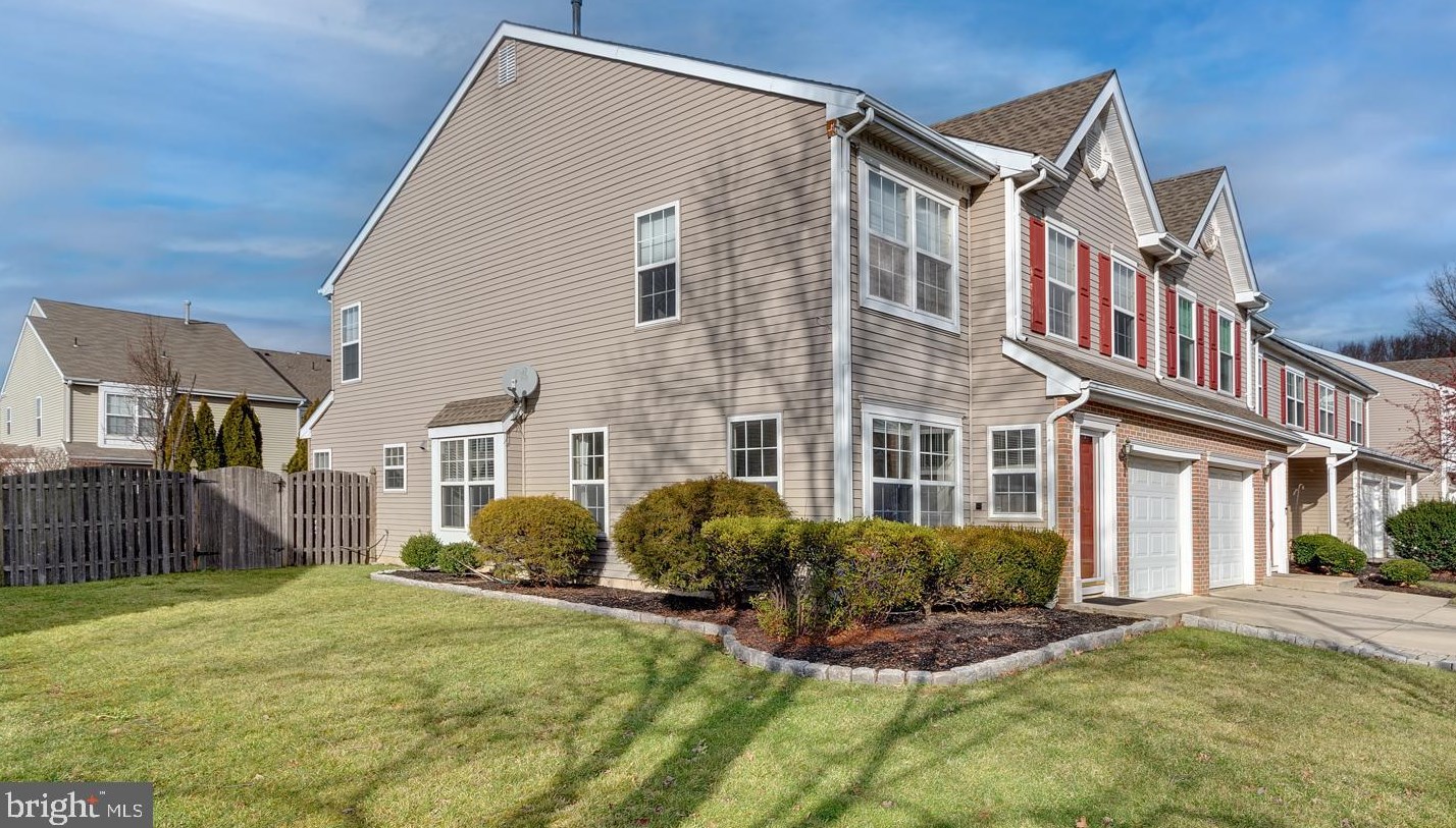 23 Stokes Rd, Mount Laurel NJ  08054-6401 exterior