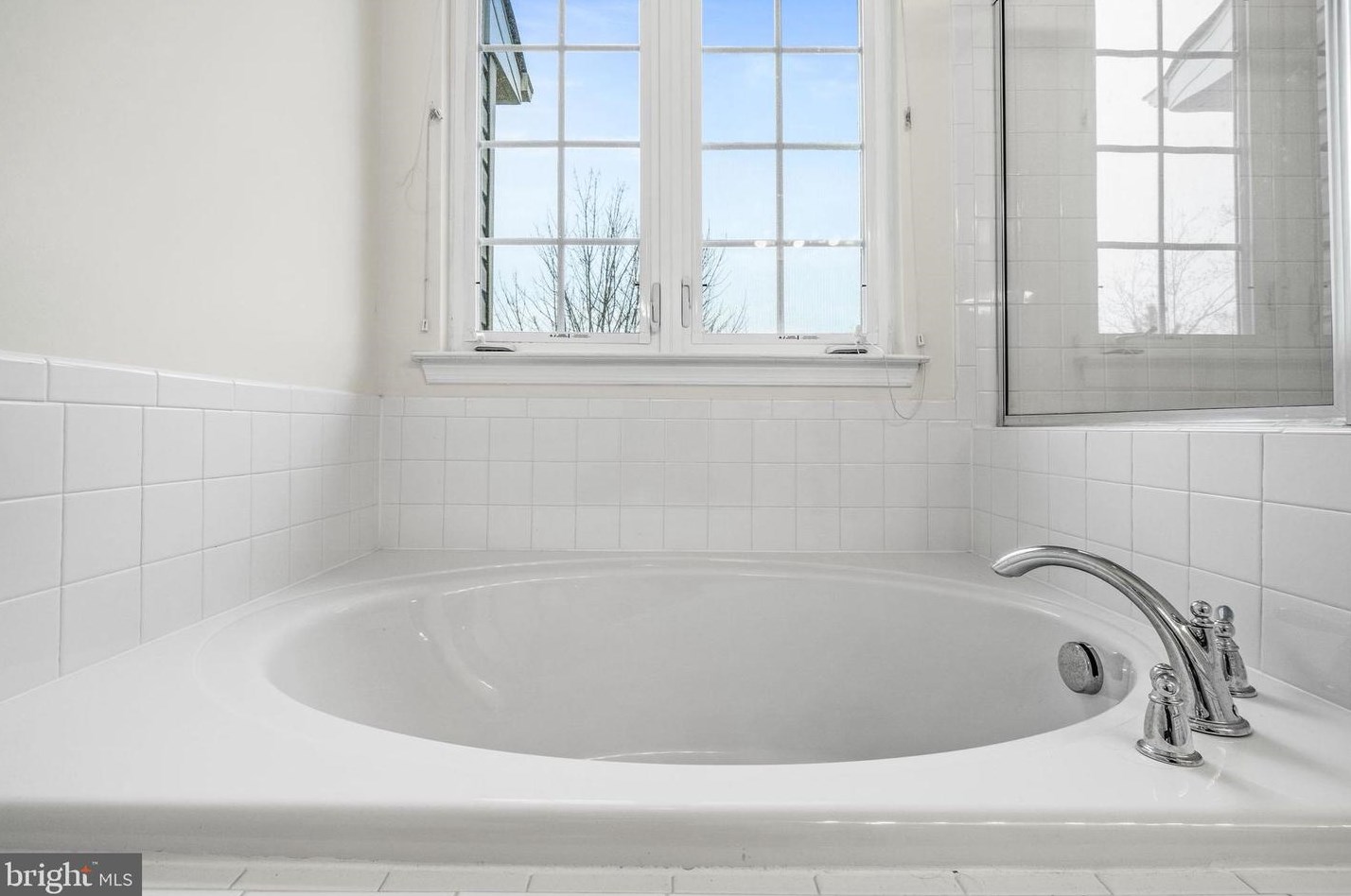 1578 Jason Dr, Riverton NJ  08077-1558 exterior