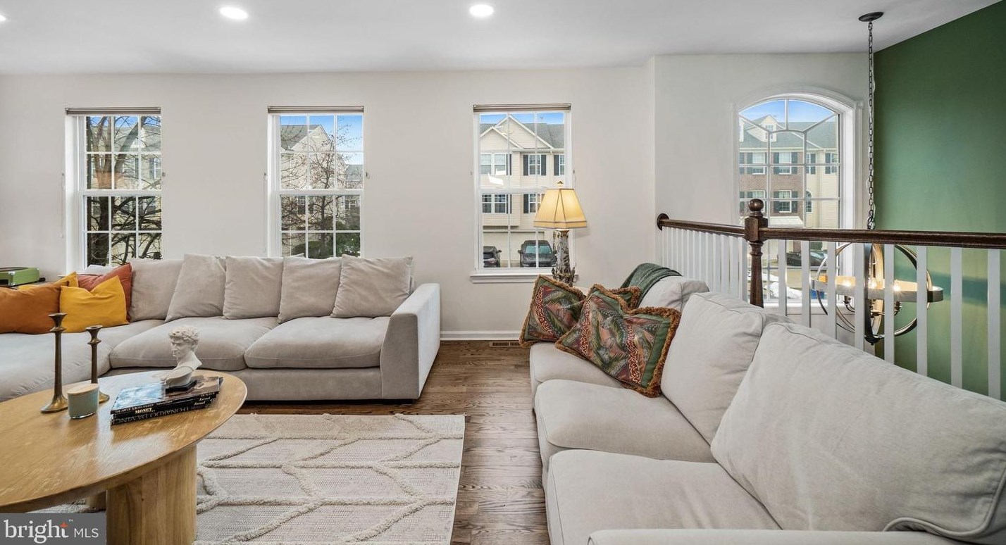 1578 Jason Dr, Riverton NJ  08077-1558 exterior