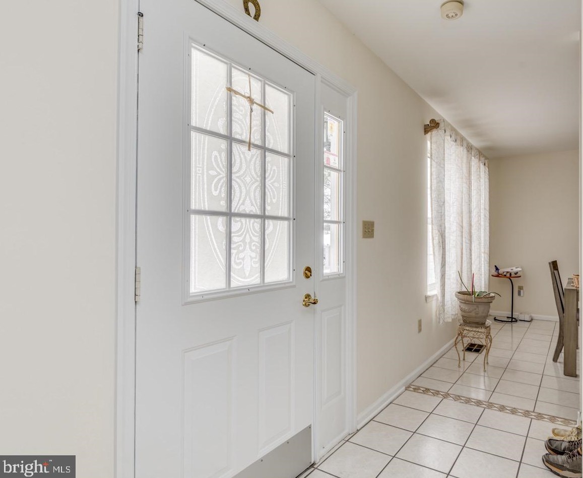 907 Turner Ave, Riverton NJ  08077-1934 exterior