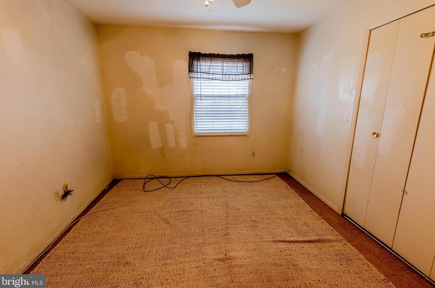 8 Essex Ln, Willingboro NJ  08046-2243 exterior