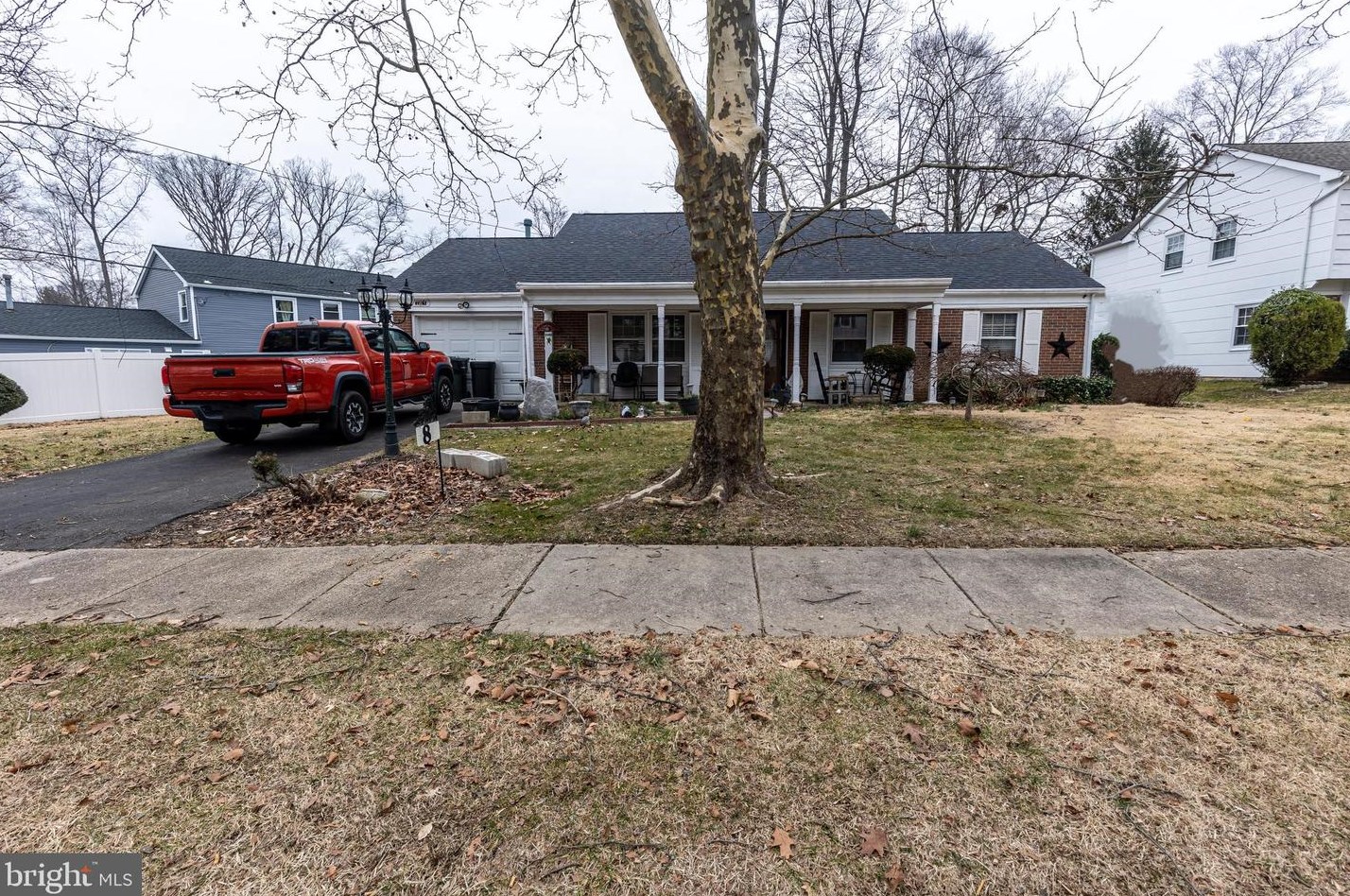 8 Essex Ln, Willingboro NJ  08046-2243 exterior