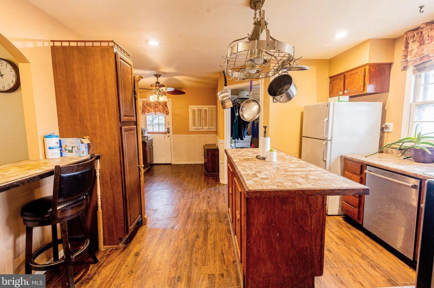 8 Essex Ln, Willingboro NJ  08046-2243 exterior