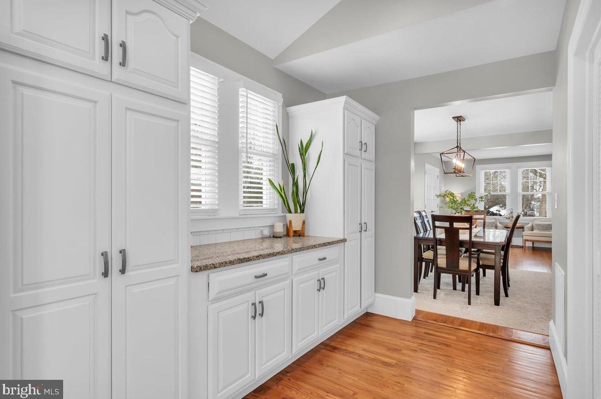 422 2nd St, Moorestown NJ  08057-3002 exterior