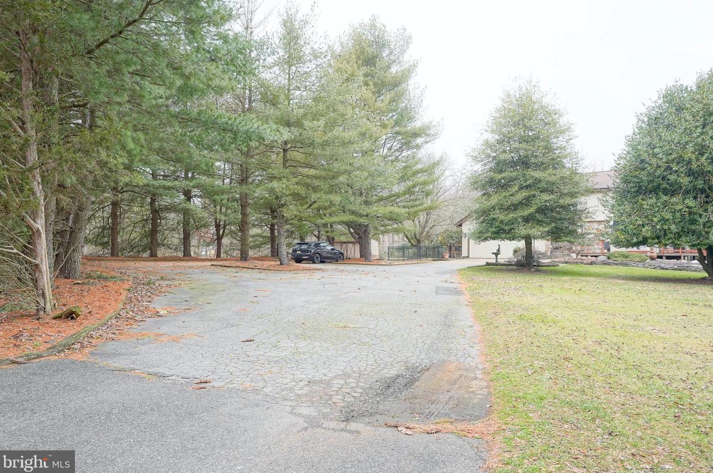 607 Union Mill Rd, Mount Laurel NJ  08054-9515 exterior