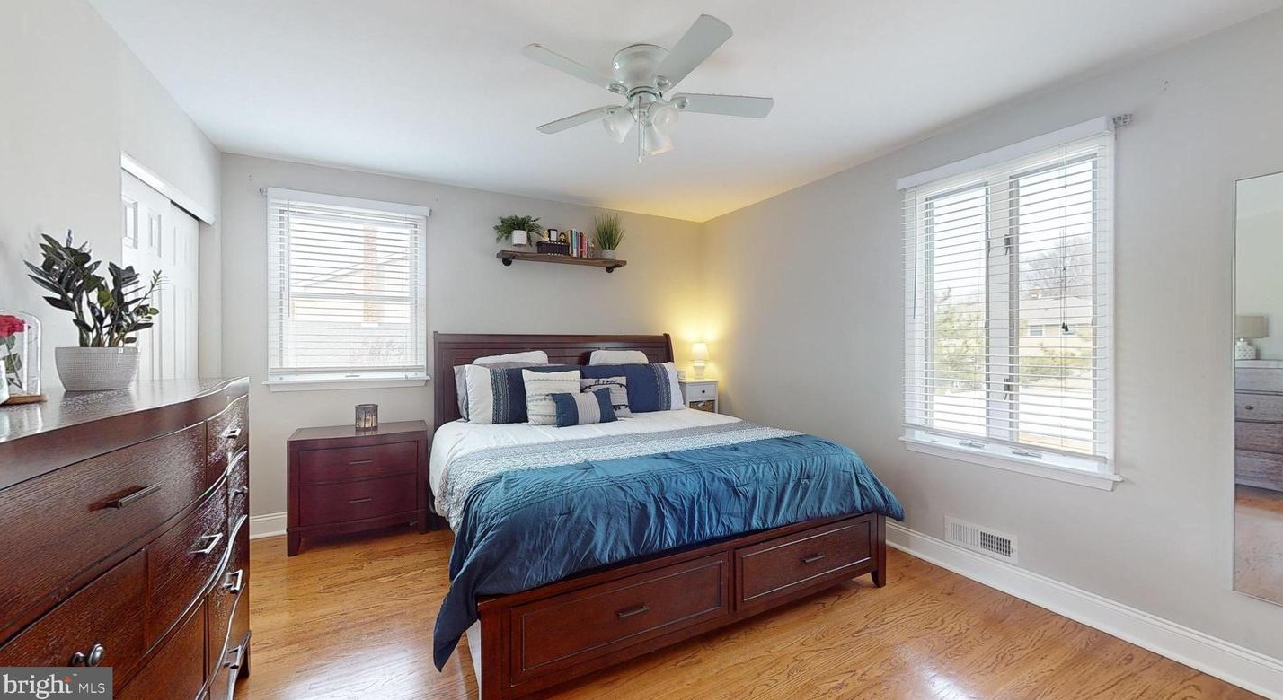 108 Chatham Rd, Mount Laurel NJ  08054-1002 exterior