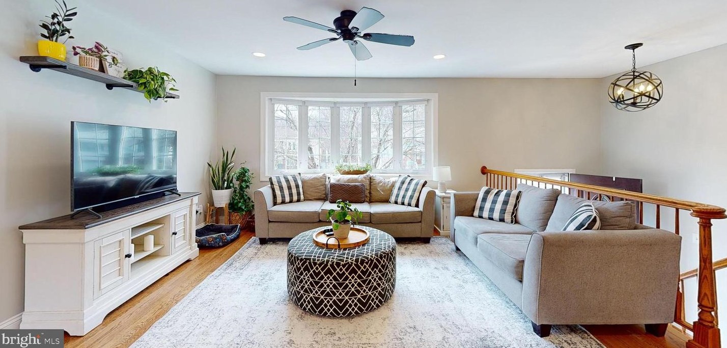 108 Chatham Rd, Mount Laurel NJ  08054-1002 exterior
