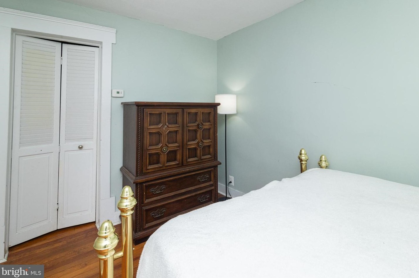 728 Lincoln Ave, Burlington NJ  08016-2420 exterior