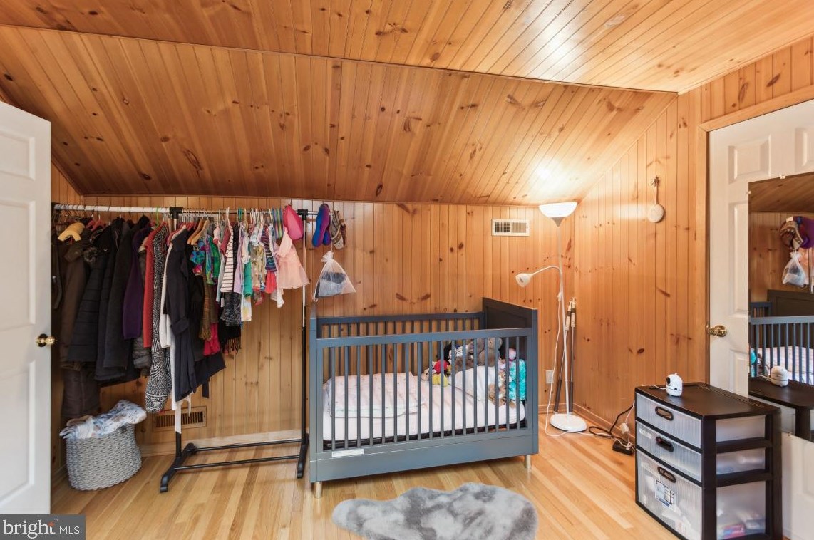 602 Camden Ave, Moorestown NJ  08057-2242 exterior