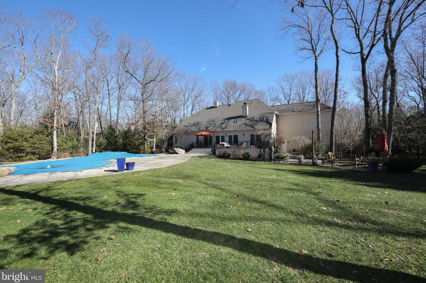 5 Pepperbush Ct, Medford NJ  08055-3818 exterior