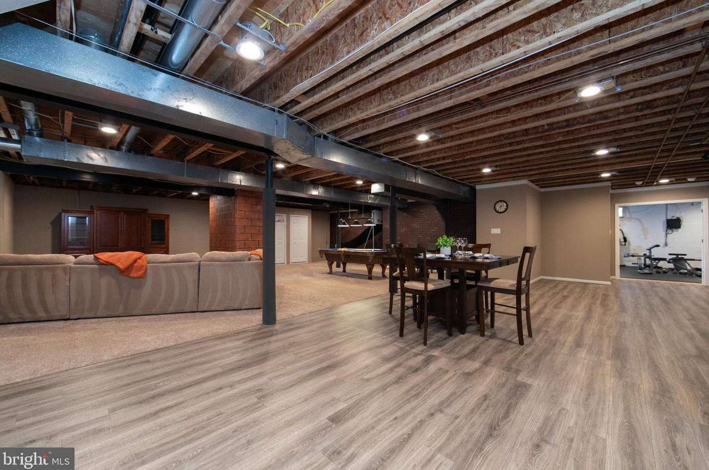 5 Pepperbush Ct, Medford NJ  08055-3818 exterior