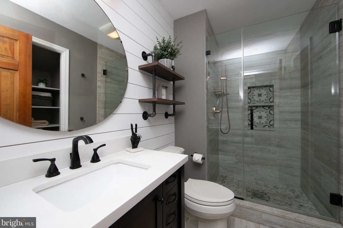 5 Pepperbush Ct, Medford NJ  08055-3818 exterior