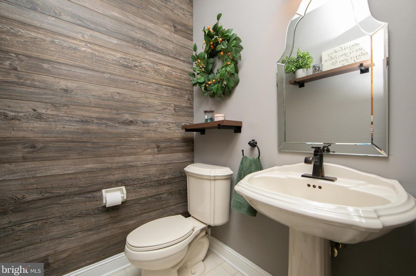 5 Pepperbush Ct, Medford NJ  08055-3818 exterior